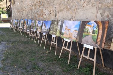 PUTOVNÁ VÝSTAVA Kláštor pod Znievom - Strážnice
